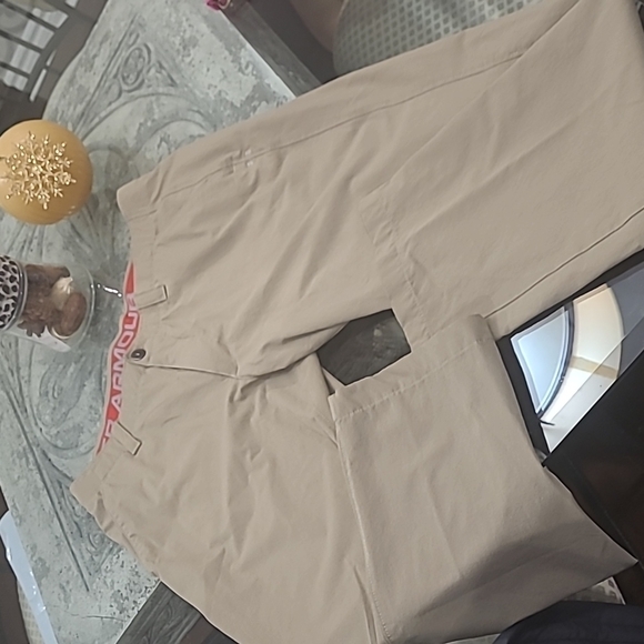 UNDER ARMOUR TECHNICAL GOLF PANTS 34 X 32 LIKE NEW - Picture 2 of 9